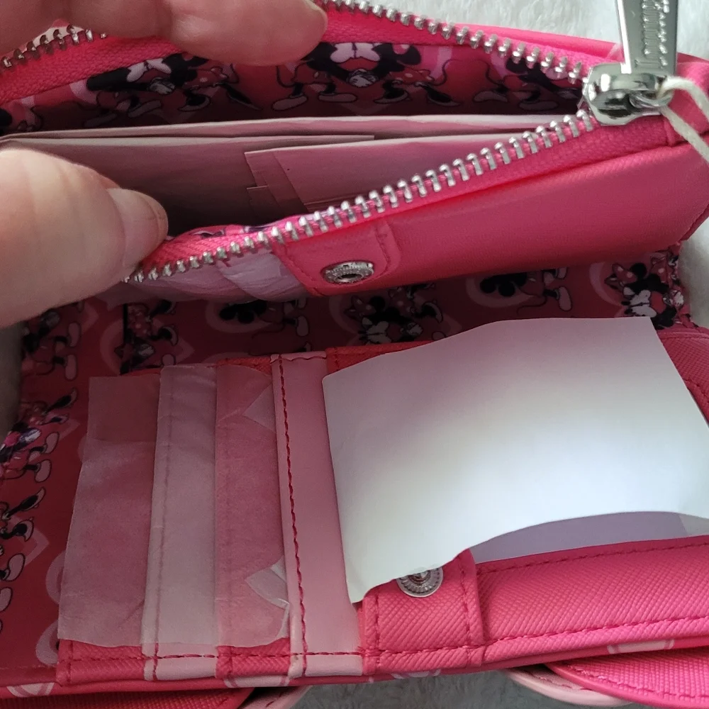 NWT-Disney Loungefly Pink Heart Wallet - Picture 9 of 12
